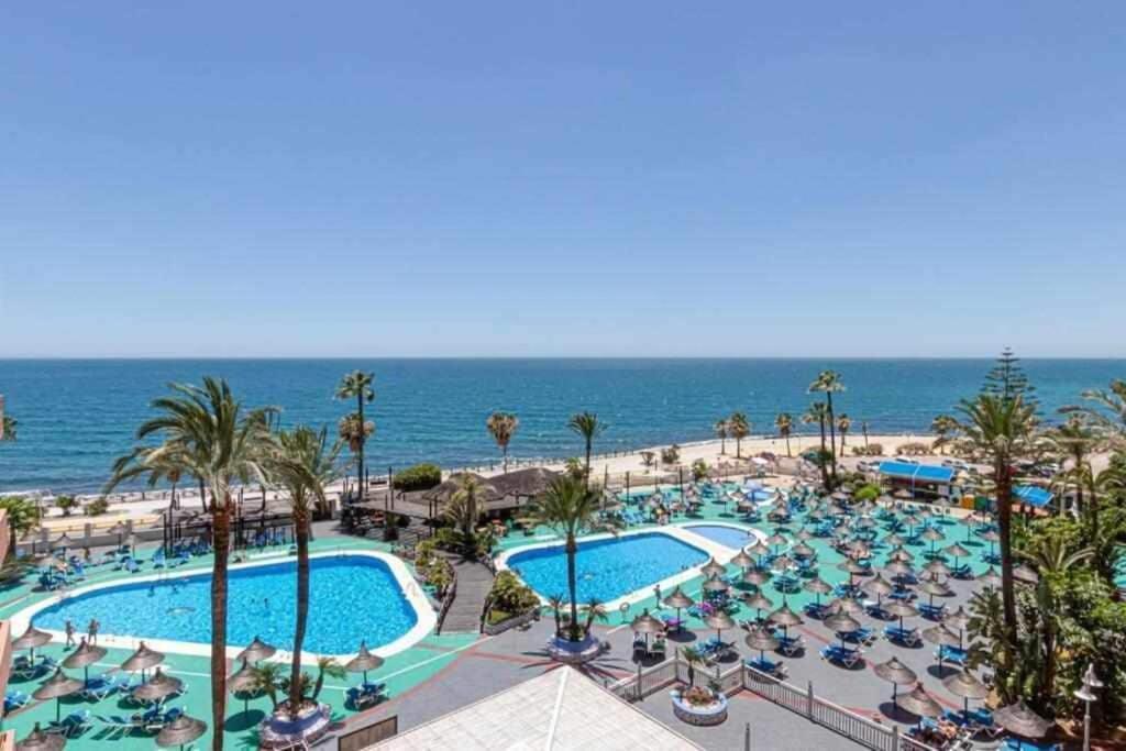 797 Holiday Rentals- Apartamento En Hotel Sunset Beach Frente Al Mar Benalmádena Dış mekan fotoğraf