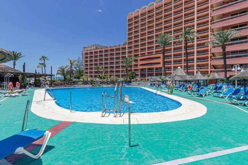 797 Holiday Rentals- Apartamento En Hotel Sunset Beach Frente Al Mar Benalmádena Dış mekan fotoğraf